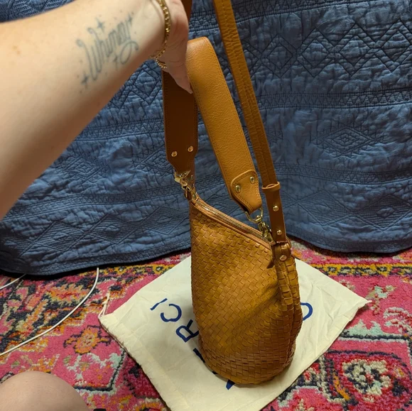 Clare V Petite Jeanne In Natural - Picture 5 of 9